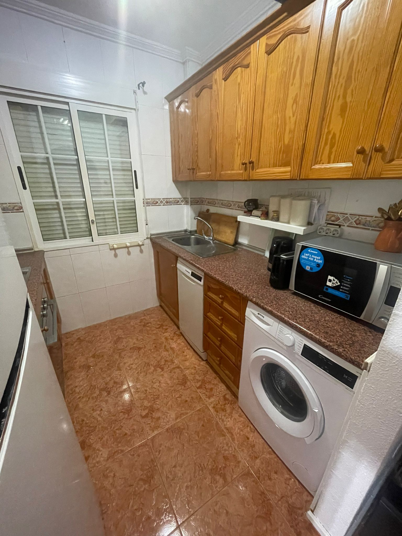 3DD605E2-E943-46F8-B884-1D19A82663ED