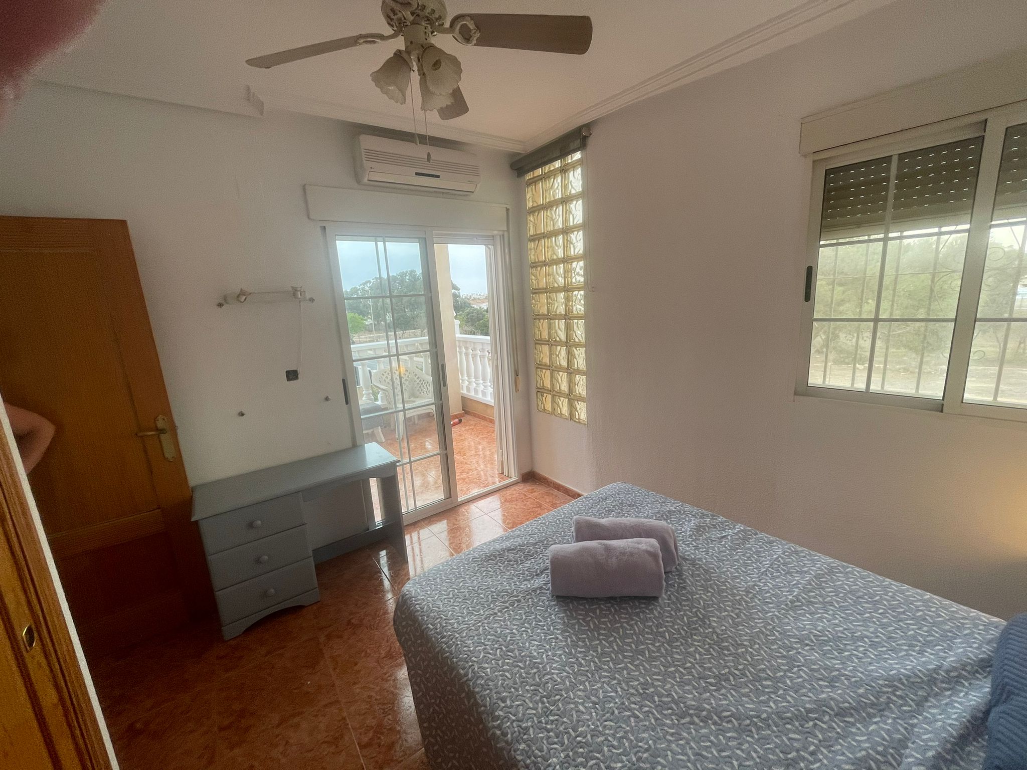 BA1073A7-7E4F-459B-ACE6-29A5F847A19D