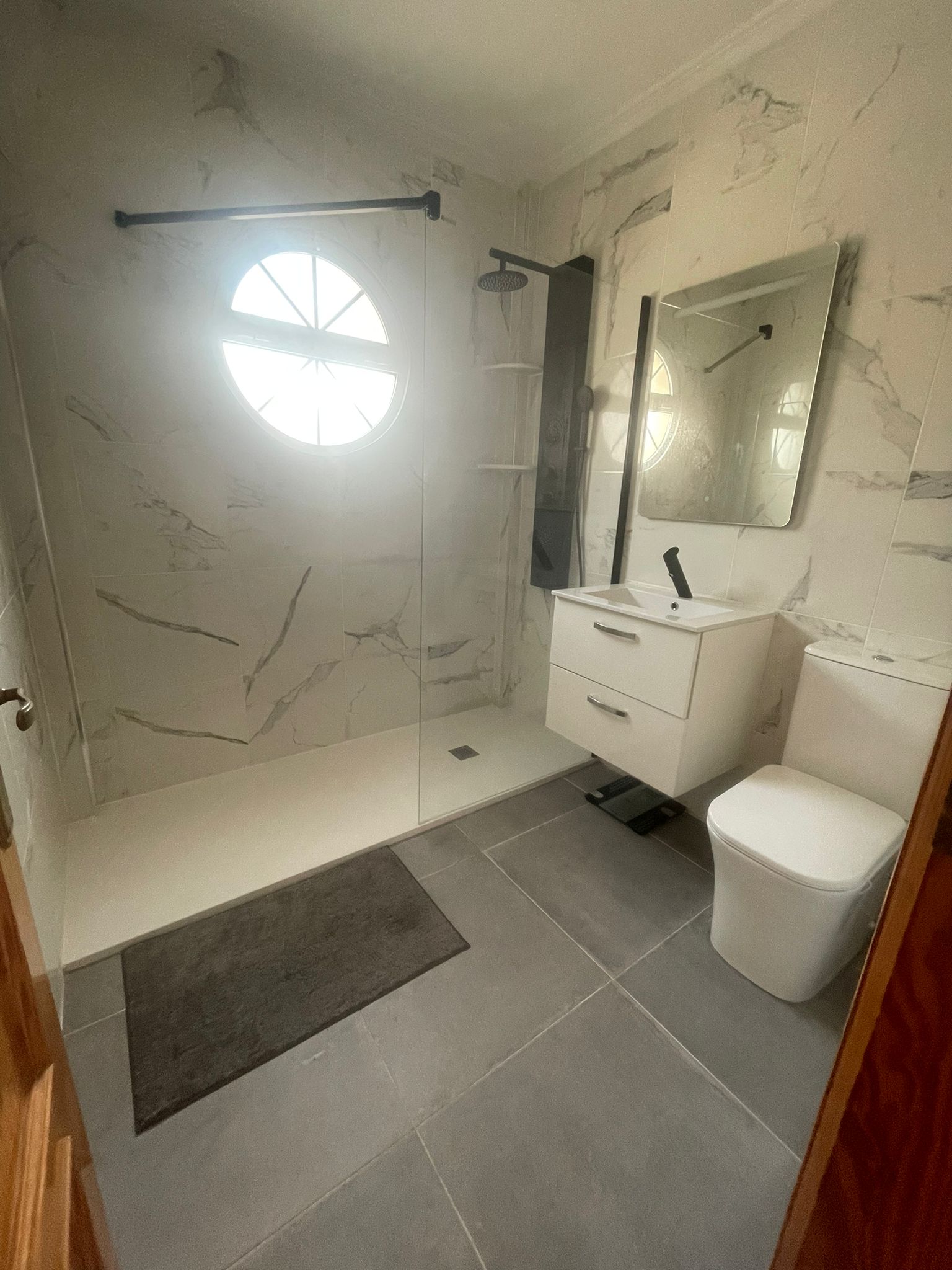 FD5342EF-48B3-433C-89C7-9AC611096F6C